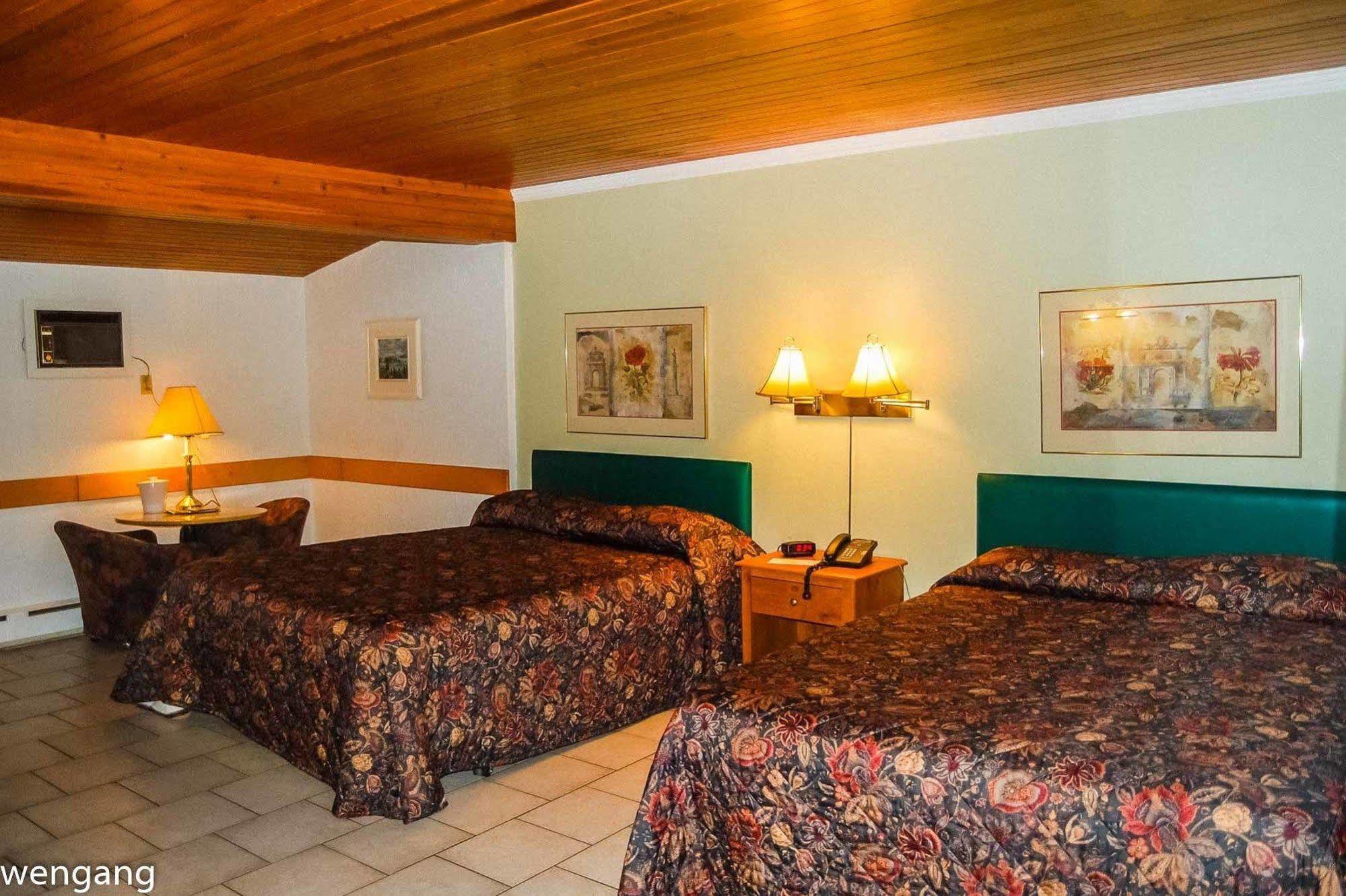Nominingue Auberge Godard מראה חיצוני תמונה